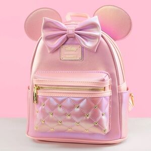 New Loungefly Exclusive Disney Pink Iridescent Quilted  Minnie Mouse Backpack